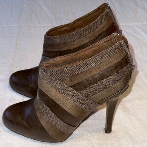 Call it Spring Ternes Two Tone Biege Platform Booties | Size 36 | Like New